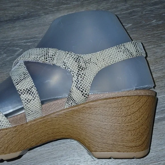 Women's Julie Dansko snakeskin shoes size 37 - Picture 6 of 12